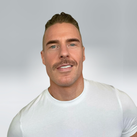 Mike Wright Linkedin Profile 2025 White 3